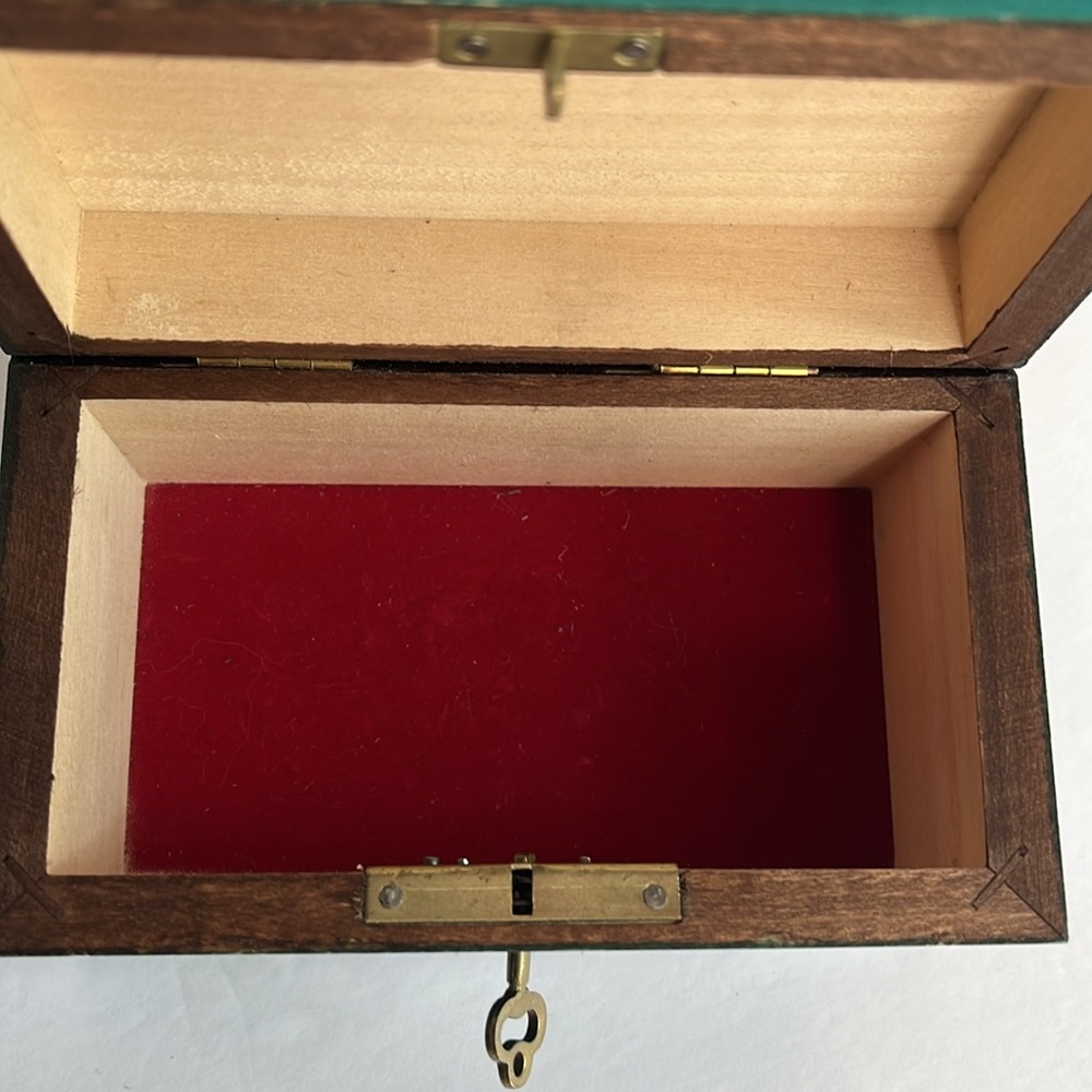 Jewelry Box Carved Wood with Key and Heart Accents Handmade - Picture 5 of 8